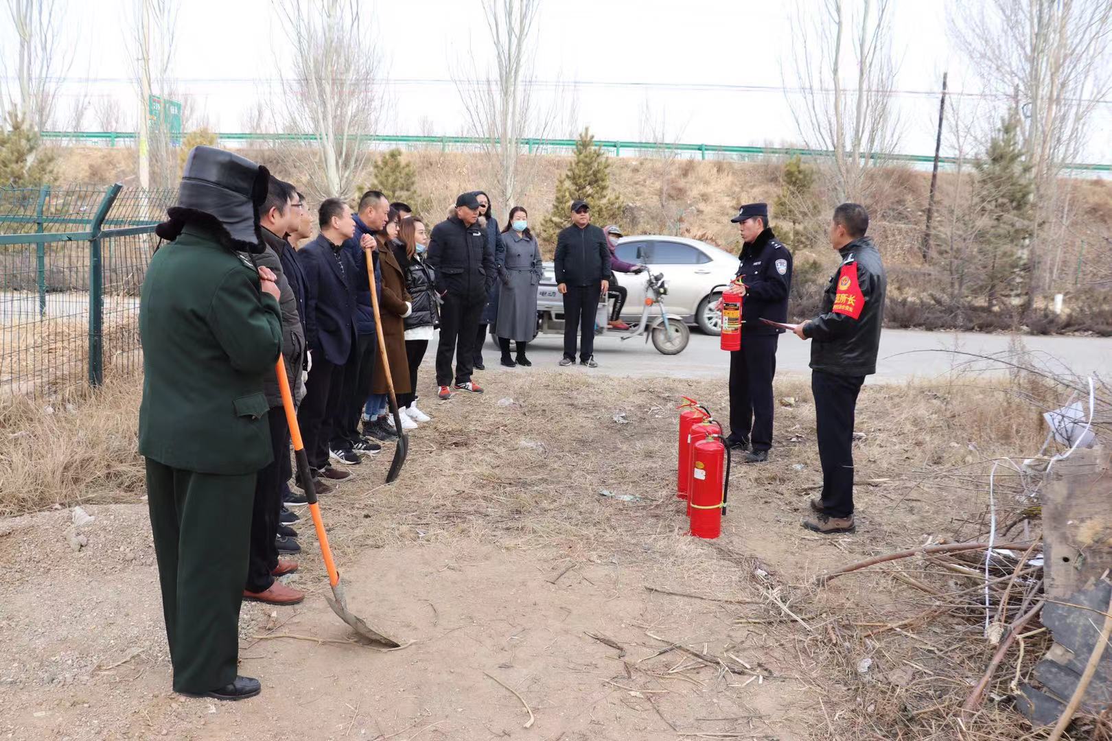 呼和南所深入内部单位开展消防培训演练活动