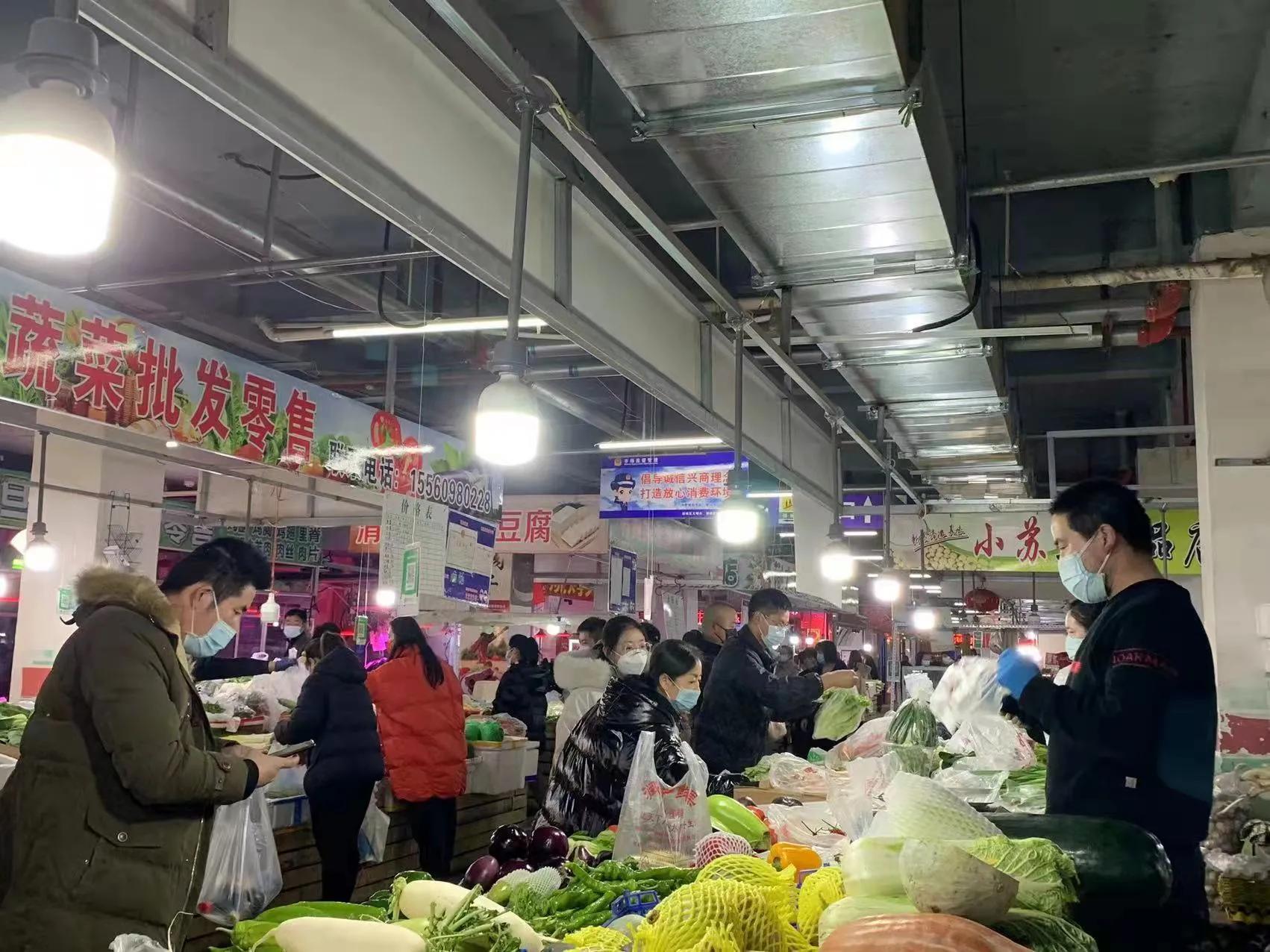 美团平台呼和浩特市两家线上蔬菜店涉嫌哄抬价格被市场监管部门立案调查