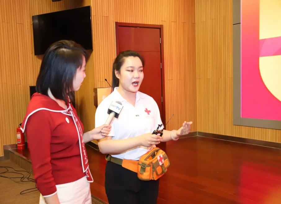 内蒙古自治区红十字会纪念第75个世界红十字日活动在呼和浩特举行