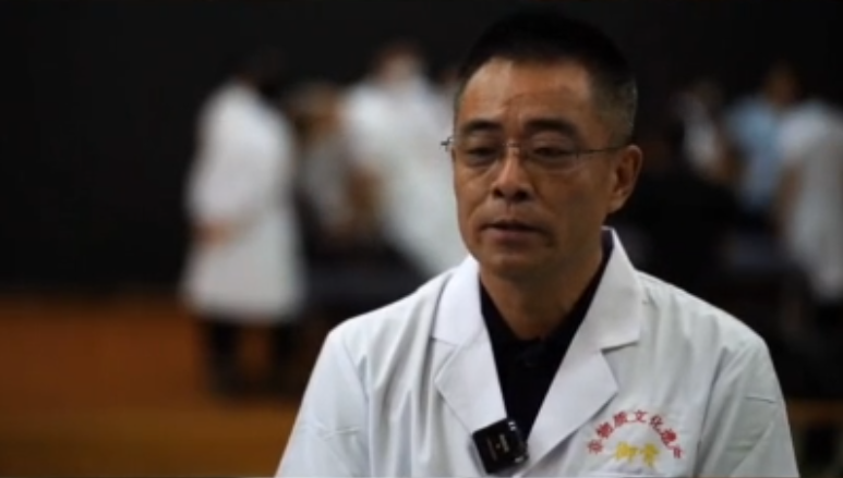 脊柱侧弯只会影响身形吗？