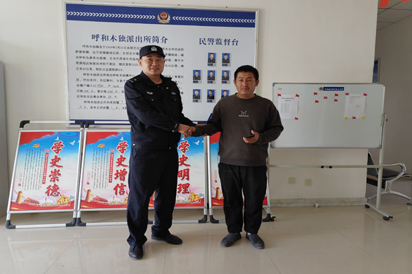 熊孩子充值游戏近万元 民警神奇操作帮忙追回