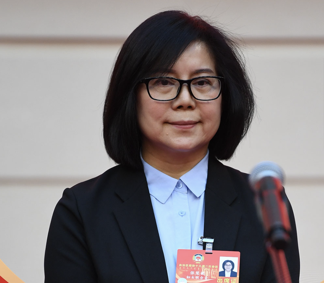 内蒙古政协委员张慧媛:将“蒙古马精神”与“三北精神”融入北疆各族人民的血脉