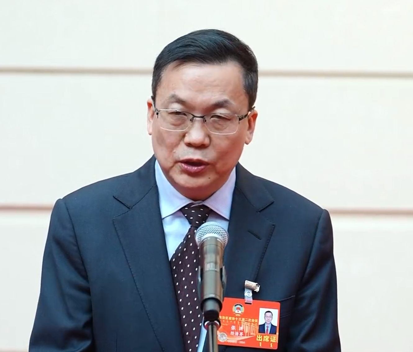 内蒙古政协委员张洪:助力内蒙古打造国家重要能源和战略资源基地