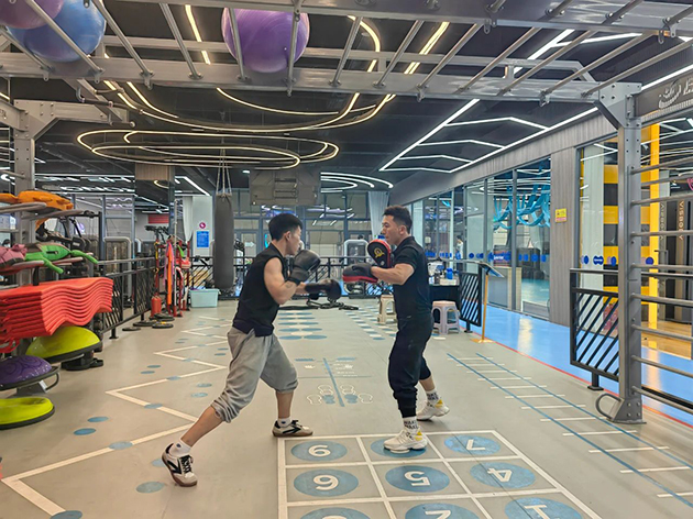 伊金霍洛旗：工间操让职工“动”起来 精气神“燃”起来