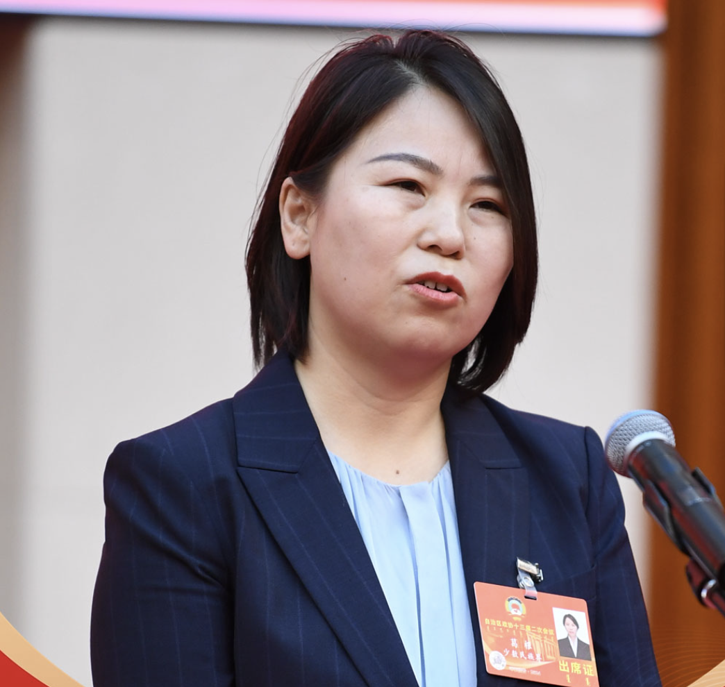 内蒙古政协委员葛根:创新实施边境民族团结进步模范长廊建设