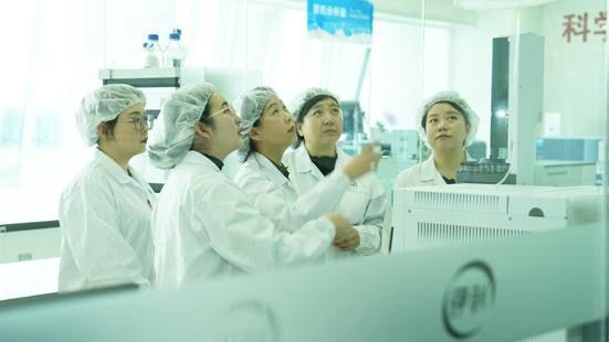 伊利“她宇宙”   她在质量世界定义高品质